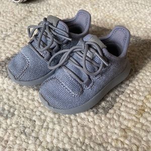 Adidas tubular toddler shoe